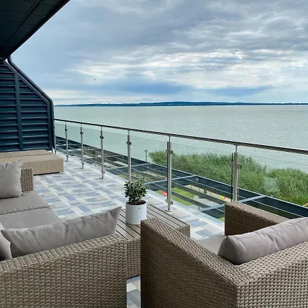 Royal Blue - Luxurious Flat With 5-star View Over Balaton Keszthely